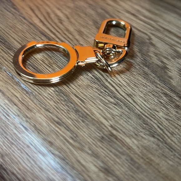 NEW Authentic Louis Vuitton Anokre Key Chain & Louis Vuitton Box Case - Picture 8 of 15